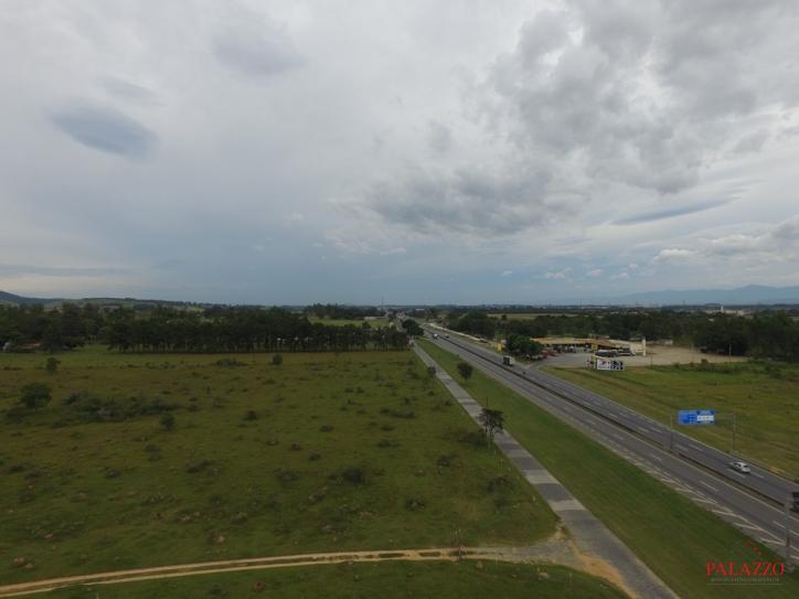 Fazenda à venda com 1 quarto, 800000m² - Foto 10