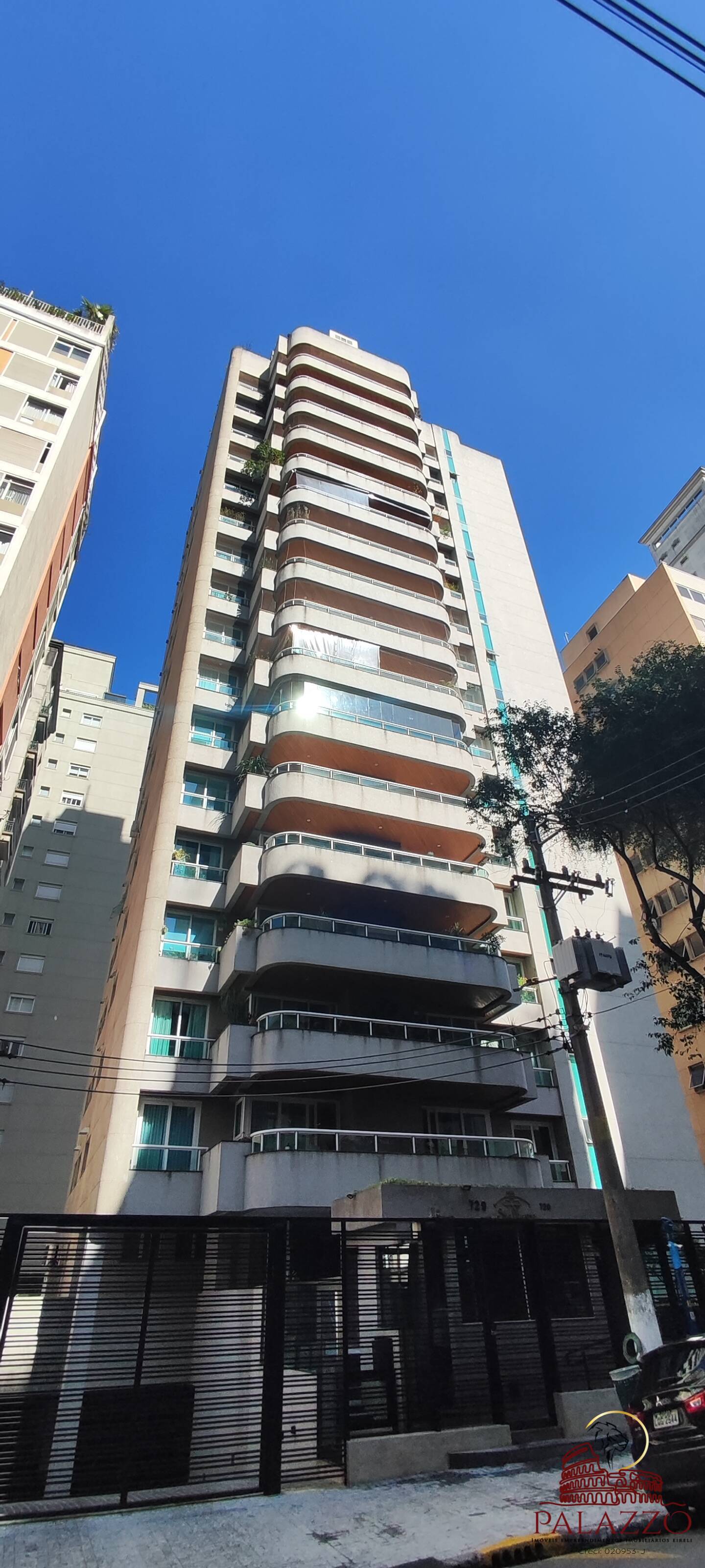 Cobertura à venda com 3 quartos, 629m² - Foto 2