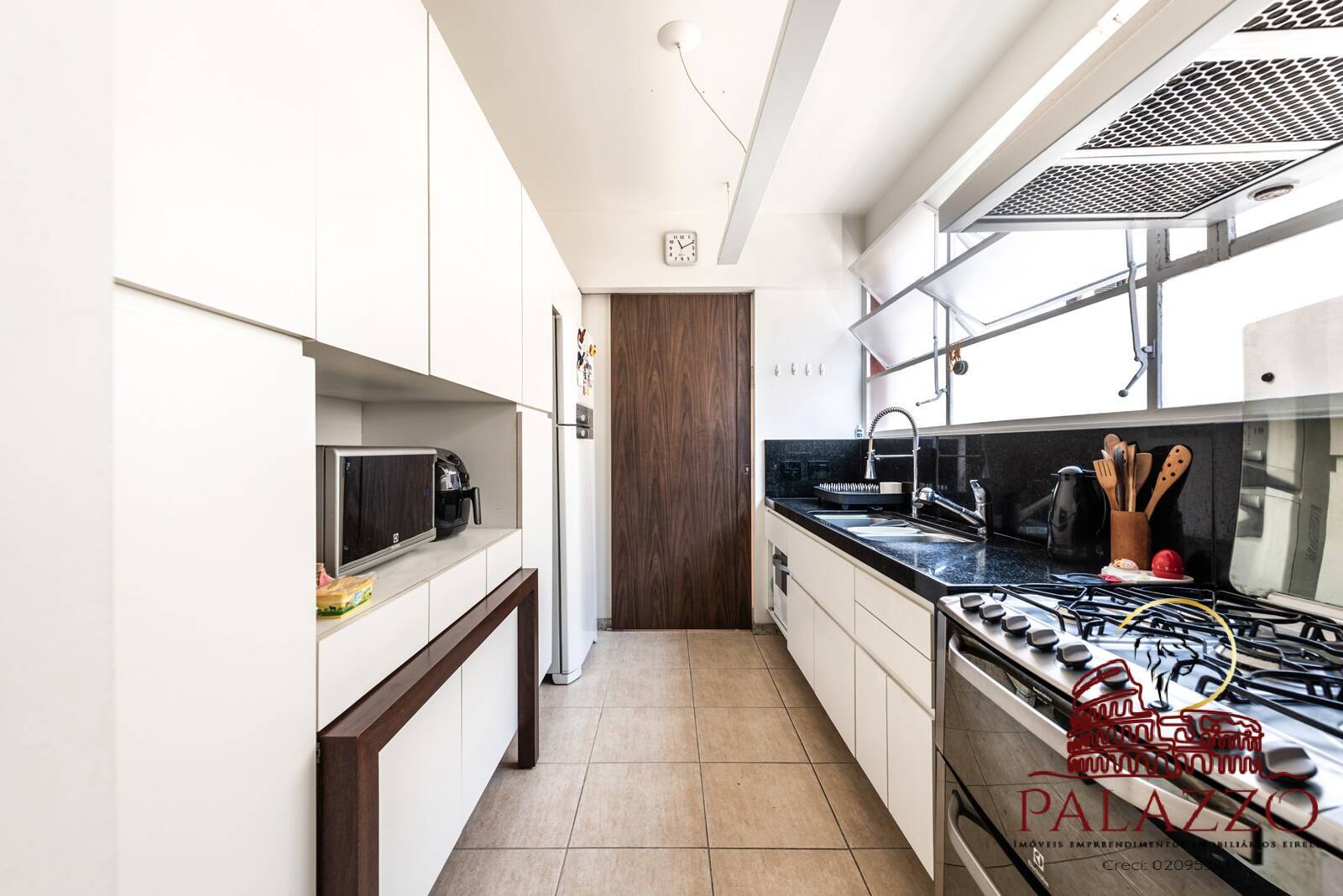 Apartamento à venda com 3 quartos, 250m² - Foto 16