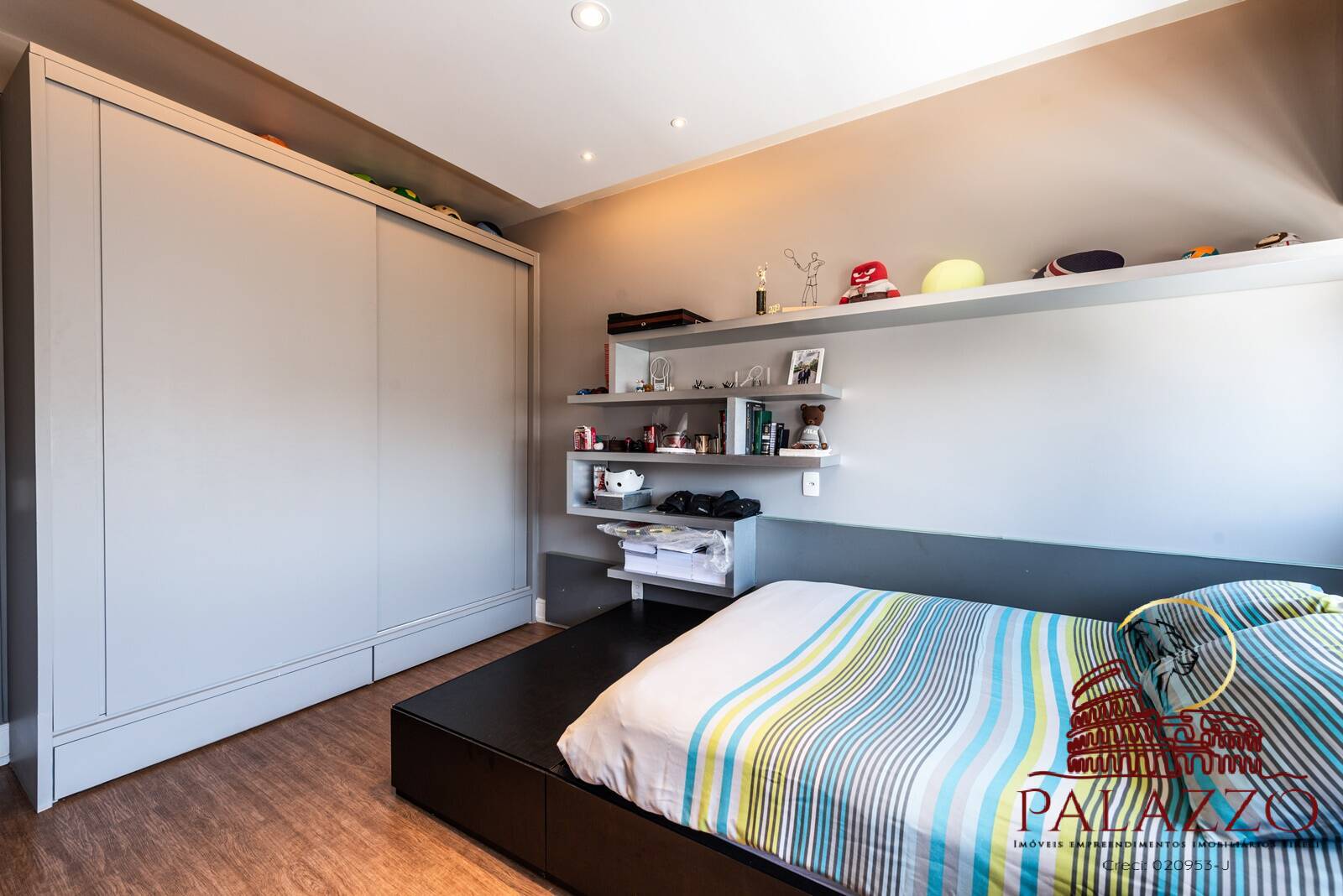 Apartamento à venda com 3 quartos, 250m² - Foto 9