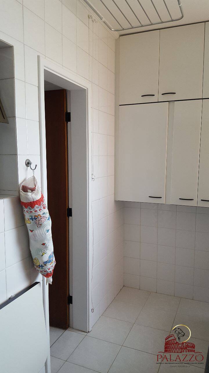 Apartamento para alugar com 3 quartos, 100m² - Foto 18