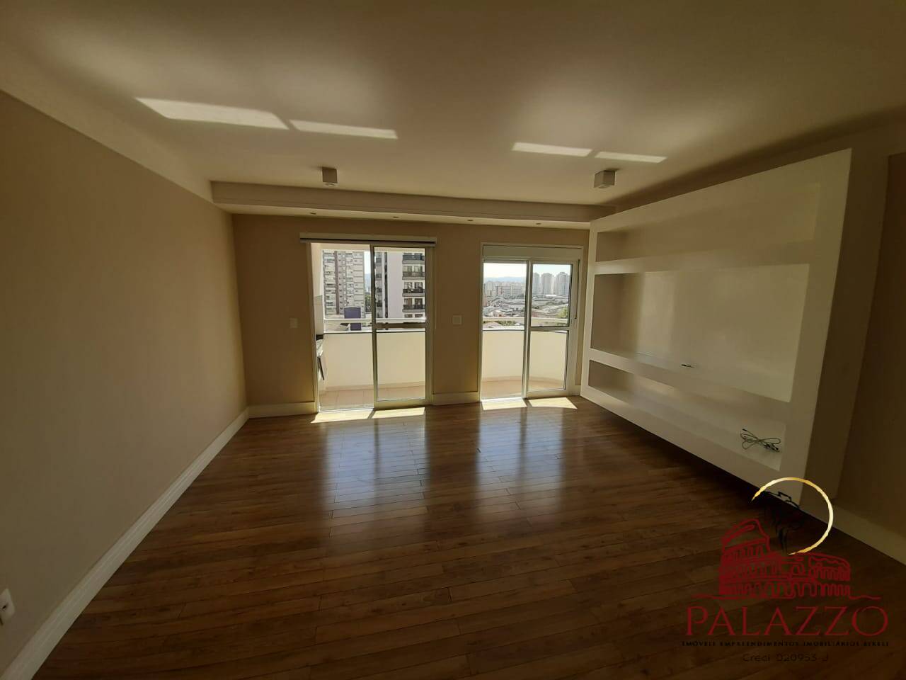 Apartamento à venda com 2 quartos, 94m² - Foto 2