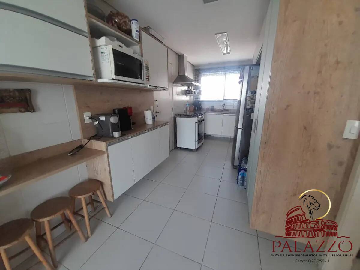 Apartamento à venda com 3 quartos, 162m² - Foto 9